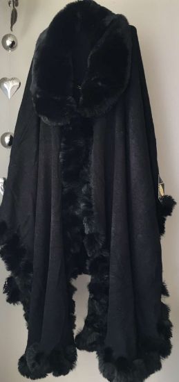 Obrazek Ponczo wełna futro dookoła i kołnierzem eko lis S/M - 52/54 Włochy